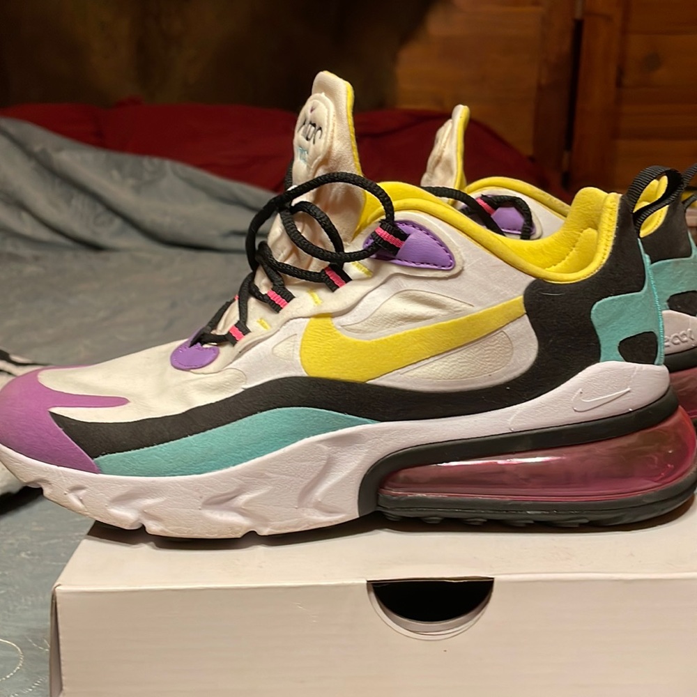 W Air Max 270 React. Statement Kicks. Wallflowers… - image 7
